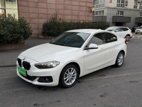 宝马1系 2018款 改款 118i 时尚型