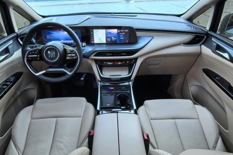 别克GL8新能源 2025款 陆尚 尊享版 7座中控内饰7001