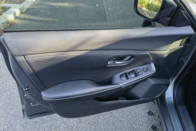 日产 轩逸 2022款 电驱版e-POWER 超智联PLUS中控内饰7002