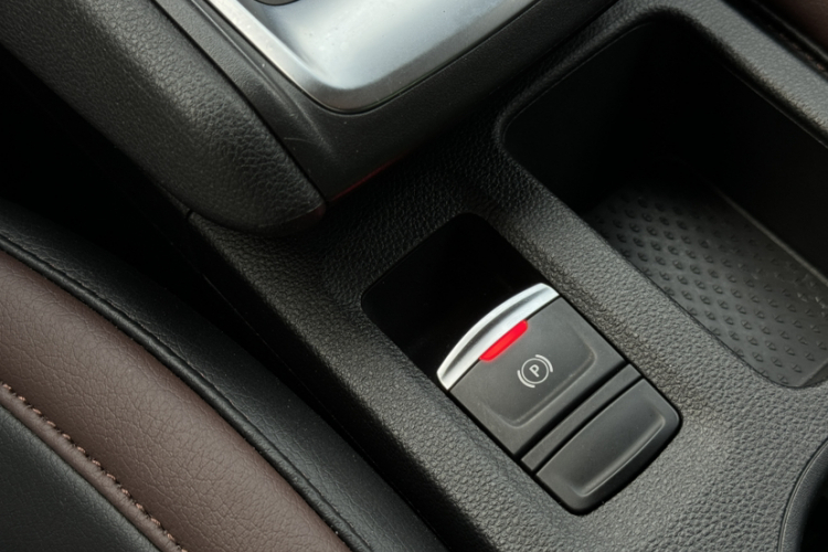 雷诺 科雷缤 2019款 TCe270 自动劲擎型中控内饰7002