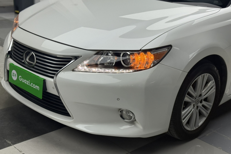 雷克萨斯ES 2014款 250 精英版局部细节36