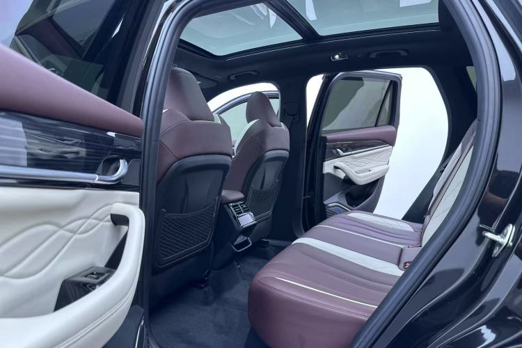 吉利汽车 星越L 2021款 2.0TD DCT EVO两驱智尊型中控内饰7009