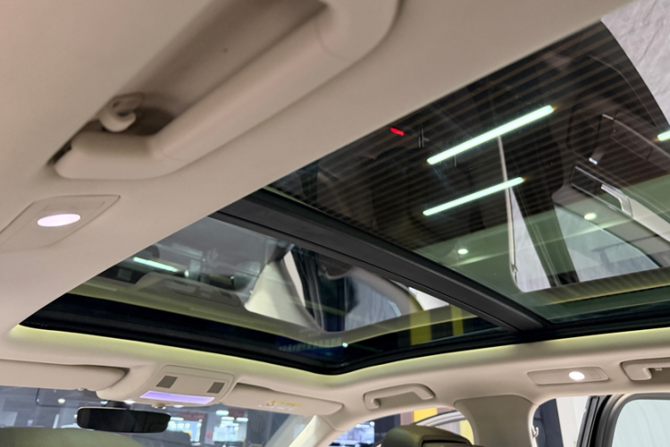 大众 途锐 2017款 3.0TSI 拓野型中控内饰7008