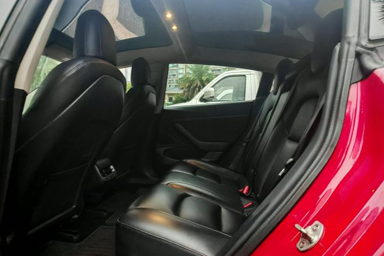 特斯拉 Model 3 2019款 标准续航后驱升级版中控内饰7005