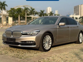 宝马7系 2018款 730Li 领先型 卓越套装