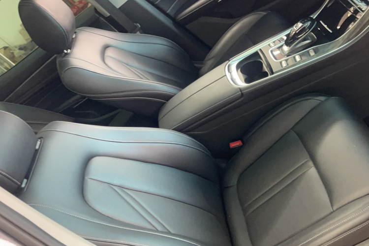 蓝电E5 2024款 荣耀版 100KM臻享型 7座局部细节41