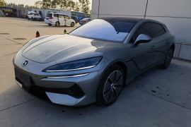 腾势Z9GT 2024款 1100四驱Max首发版