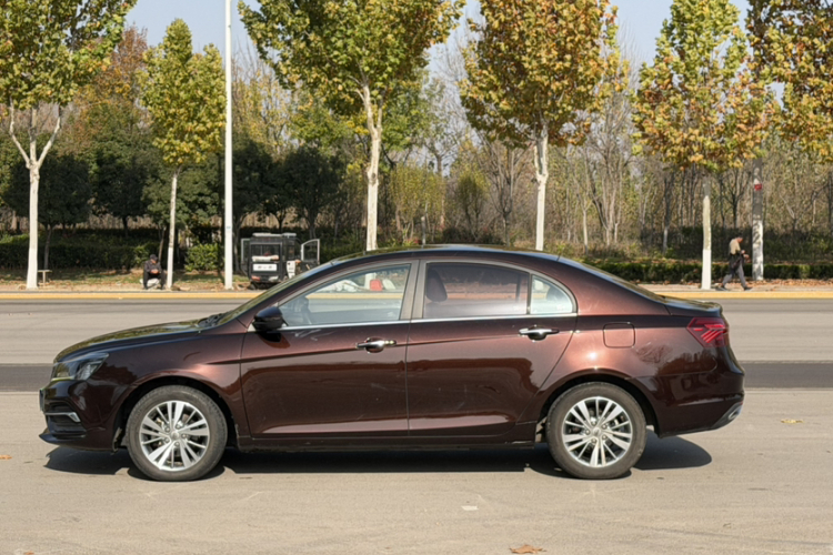 吉利汽车 帝豪 2018款 1.5L 手动向上互联版车身外观6004