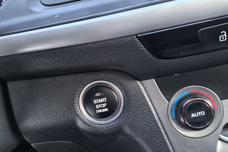 现代 名图 2017款 1.8L 自动智能型GLS 国V中控内饰7009