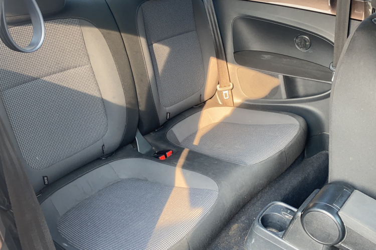 大众 甲壳虫 2015款 180TSI中控内饰7006