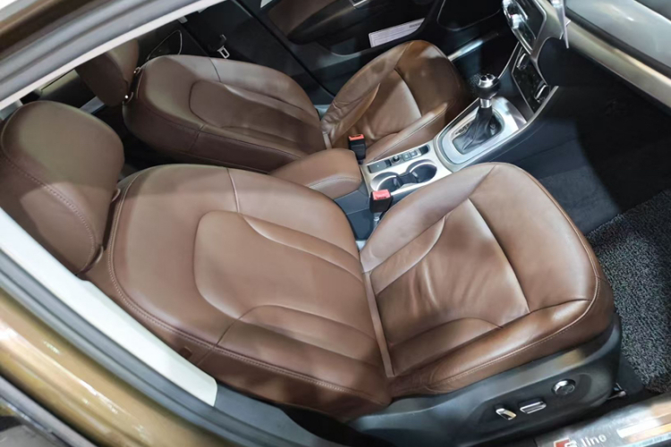 奥迪Q3 2013款 35 TFSI 舒适型局部细节41