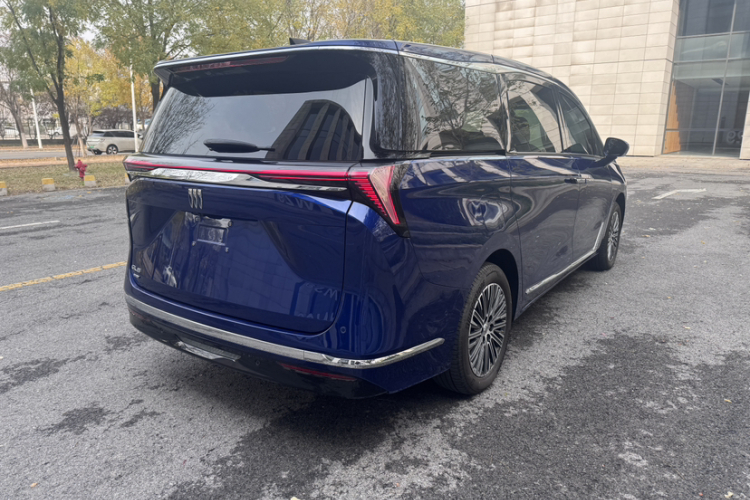 别克GL8新能源 2024款 陆尊 奢享版 6座车身外观6003