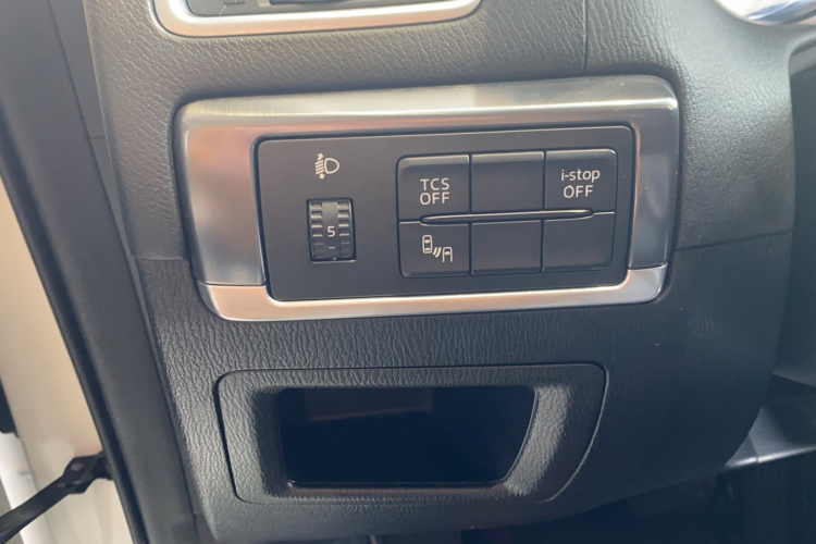 马自达CX-5 2015款 2.5L 自动四驱尊贵型局部细节9008