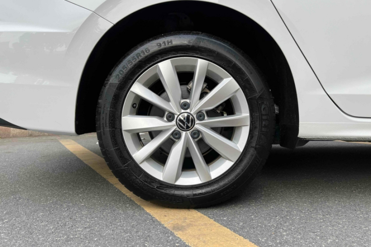 大众 宝来 2019款 改款 280TSI DSG精英型 国VI车身外观6005