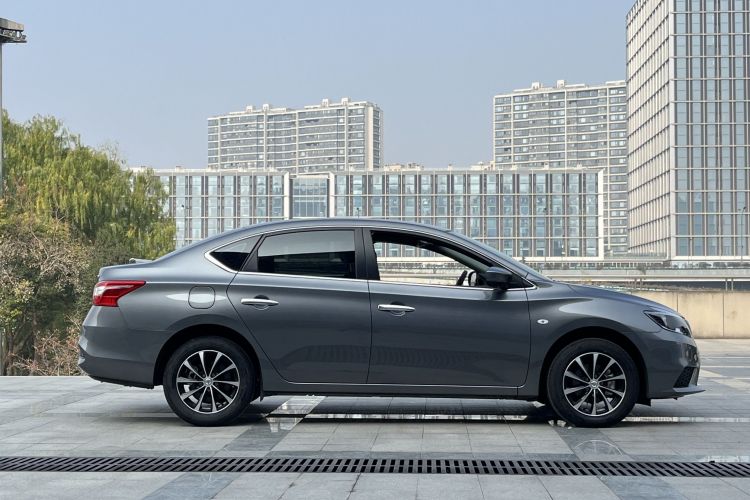 日产 轩逸 2024款 经典 1.6XE CVT舒适版车身外观6009