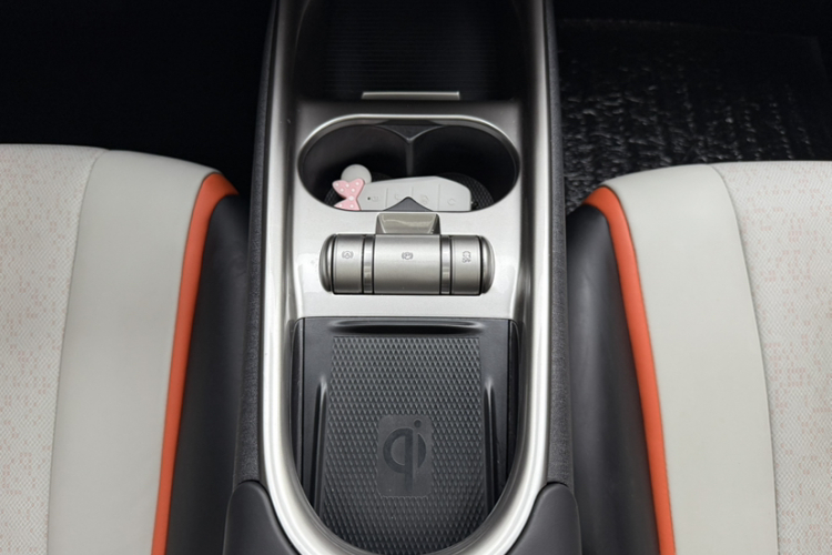 比亚迪 海豚 2021款 401km 骑士版中控内饰7001