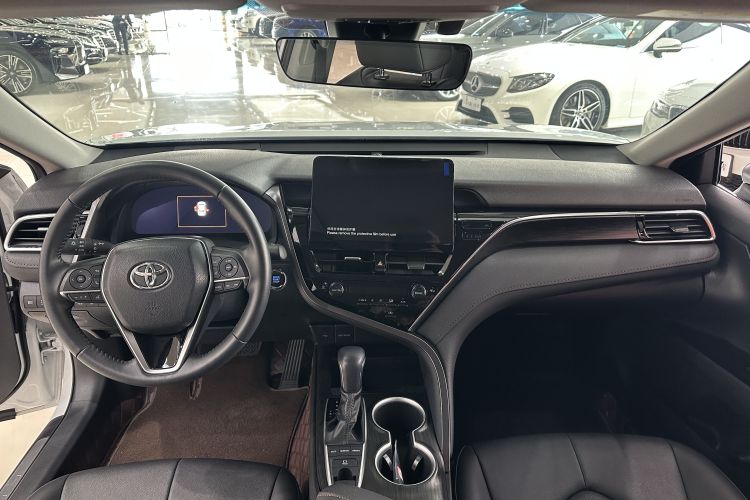 丰田 凯美瑞 2023款 2.5G 豪华版中控内饰7001