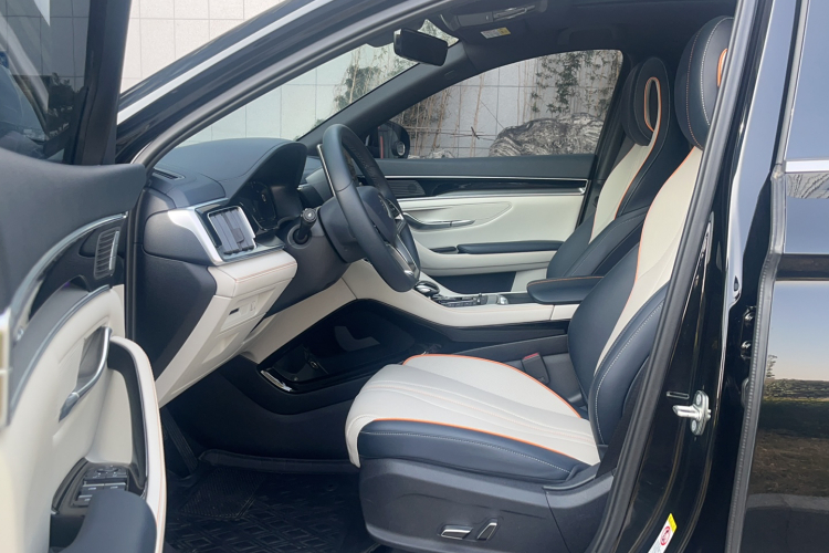 比亚迪 宋PLUS新能源 2021款 EV 旗舰型中控内饰7001