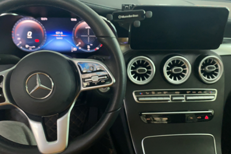 奔驰C级 2019款 改款 C 260 L 运动版中控内饰7003