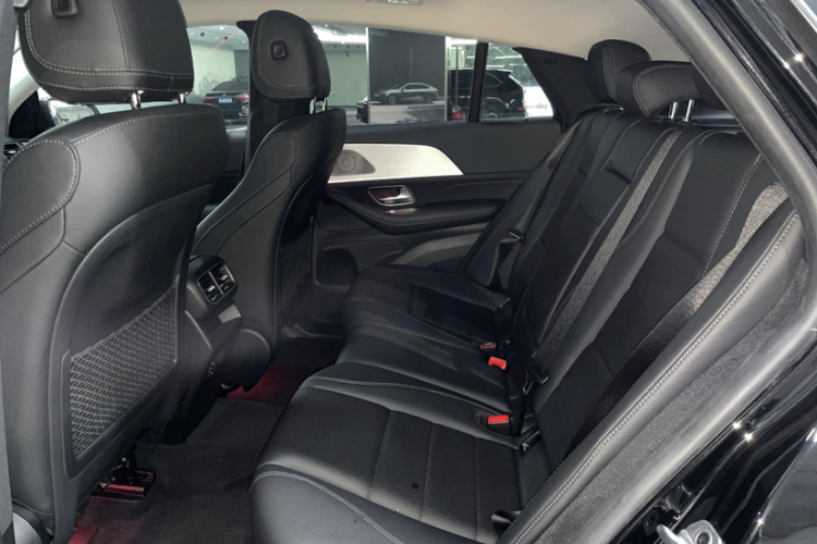 奔驰GLE 2022款 改款 GLE 350 4MATIC 轿跑SUV 时尚型中控内饰7004