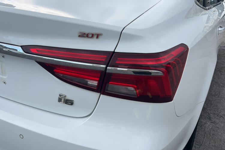 荣威i6 2018款 20T 自动旗舰版车身外观6006