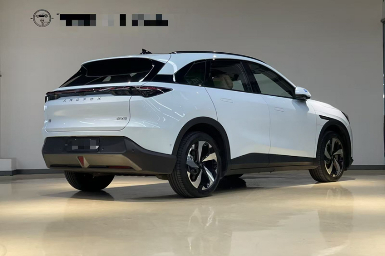 ARCFOX极狐 极狐 阿尔法T5(ARCFOX αT5) 2025款 520 MAX车身外观6008