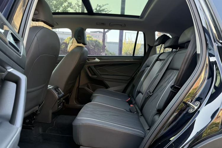 大众 途观L 2022款 330TSI 自动两驱R-Line越享版中控内饰7004