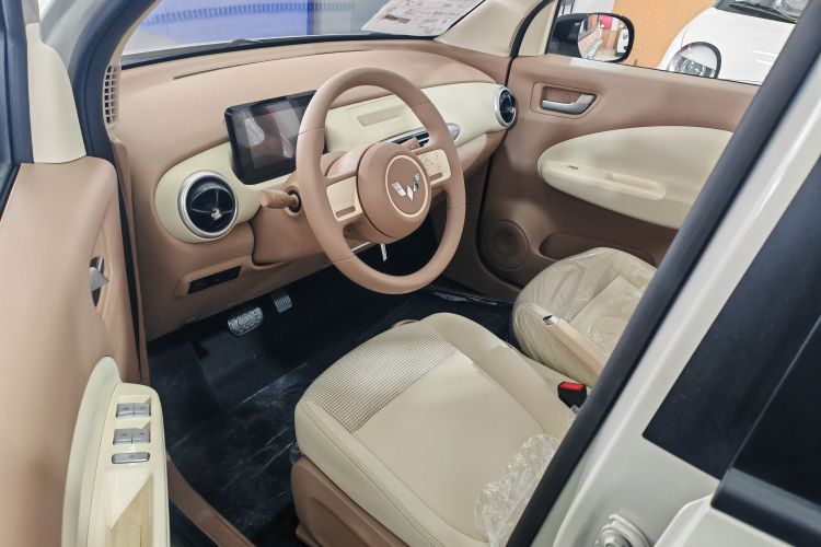 五菱汽车 宏光MINIEV 2025款 四门版 进阶款中控内饰7002