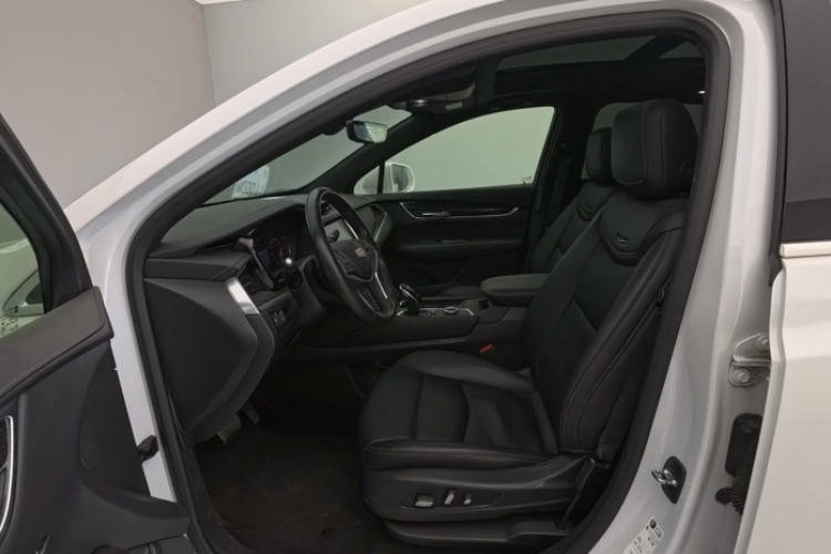 凯迪拉克XT5 2021款 28T 豪华型中控内饰7001