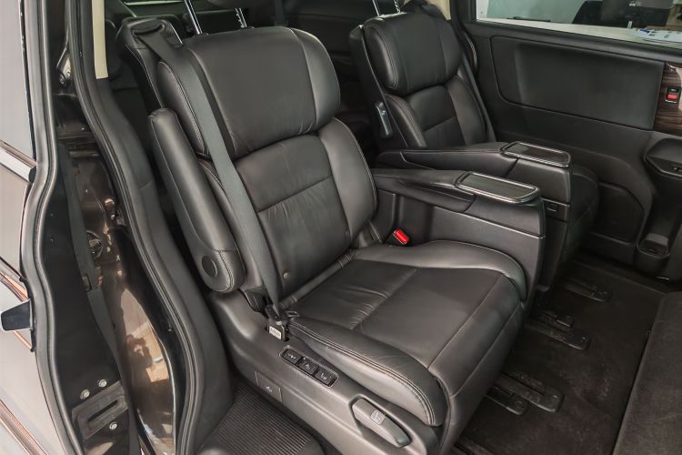 本田 艾力绅 2016款 2.4L 豪华版中控内饰7007