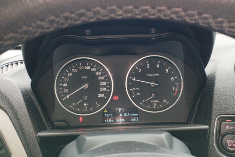 宝马2系(进口) 2015款 218i 敞篷轿跑车中控内饰15