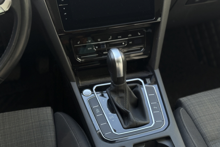 大众 蔚揽 2021款 2.0T 舒行版中控内饰7005