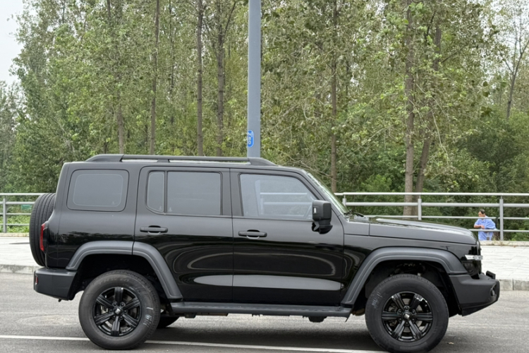 坦克300 2023款 越野版 2.0T 挑战者车身外观6003