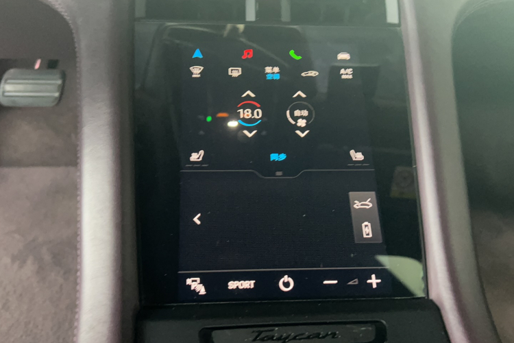 保时捷 2019款 Taycan 4S局部细节16