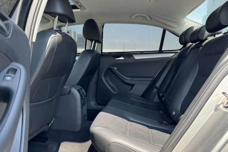 大众 速腾 2014款 改款 1.4TSI 手动豪华型局部细节22