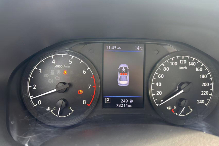 日产 天籁 2020款 2.0L XL 舒适版中控内饰15