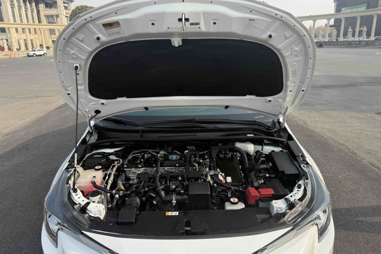 丰田 雷凌 2022款 双擎 1.8H E-CVT豪华版中控内饰7011