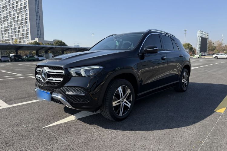 奔驰GLE 2020款 GLE 350 4MATIC 动感型车身外观1