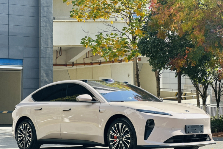 蔚来ET5 2022款 75kWh车身外观6005