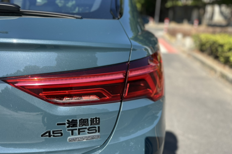 奥迪Q3 Sportback 2024款 45 TFSI quattro 上市特别版车身外观6005