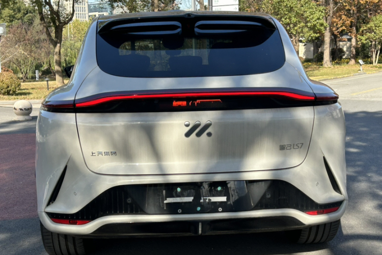 智己汽车 智己LS7 2025款 焕新版 Ultra车身外观6005