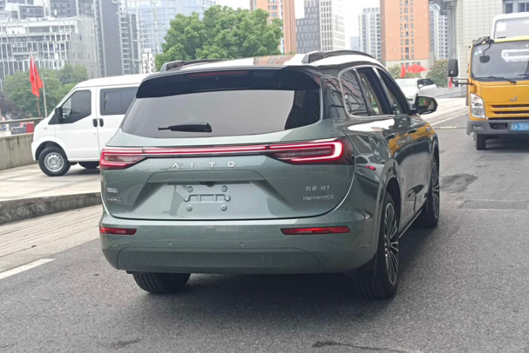 鸿蒙智行 问界M7 2024款 1.5T 智驾四驱Max版 5座车身外观6001