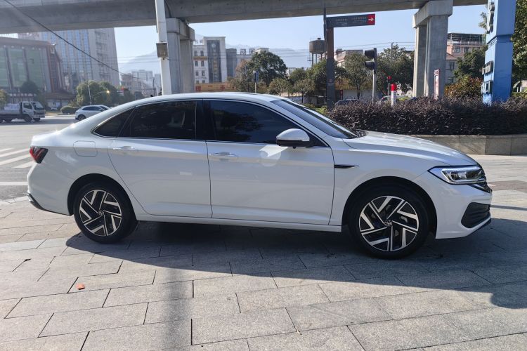 大众 速腾 2025款 改款三 300TSI DSG超越版车身外观6006