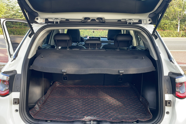 Jeep 指南者 2021款 220T 自动领先版局部细节23