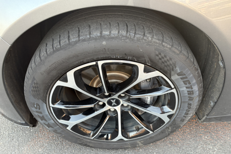 小鹏P7 2020款 670N车身外观6005