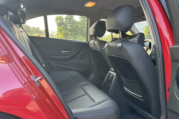 宝马3系 2016款 316i 时尚型车身外观6004