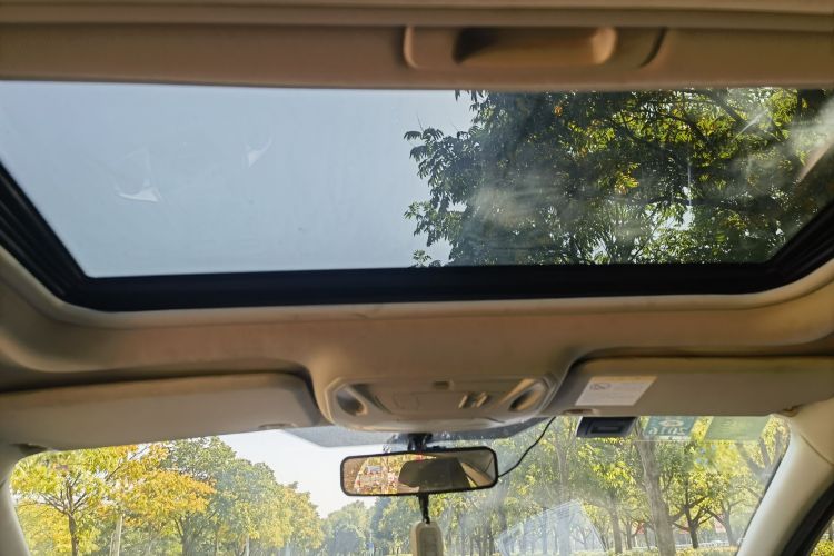 福特 福克斯 2012款 三厢 1.6L 自动风尚型局部细节22