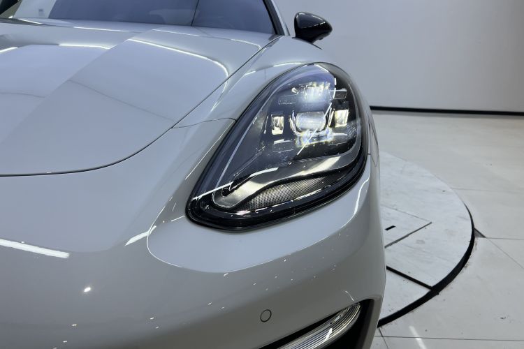 保时捷 2023款 改款 Panamera 4 行政加长铂金版 2.9T车身外观6007