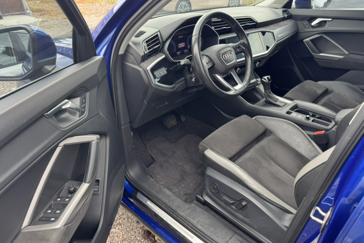 奥迪Q3 2019款 35 TFSI 进取动感型中控内饰7008