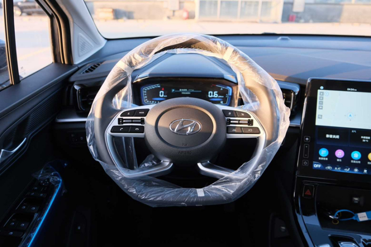 现代 库斯途 2024款 270TGDi LUX 尊贵版中控内饰7002